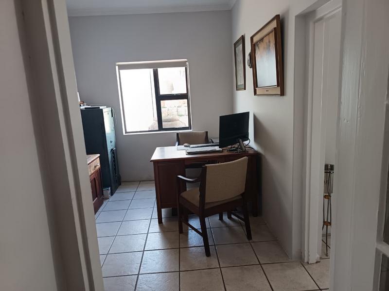 4 Bedroom Property for Sale in Albertinia Western Cape